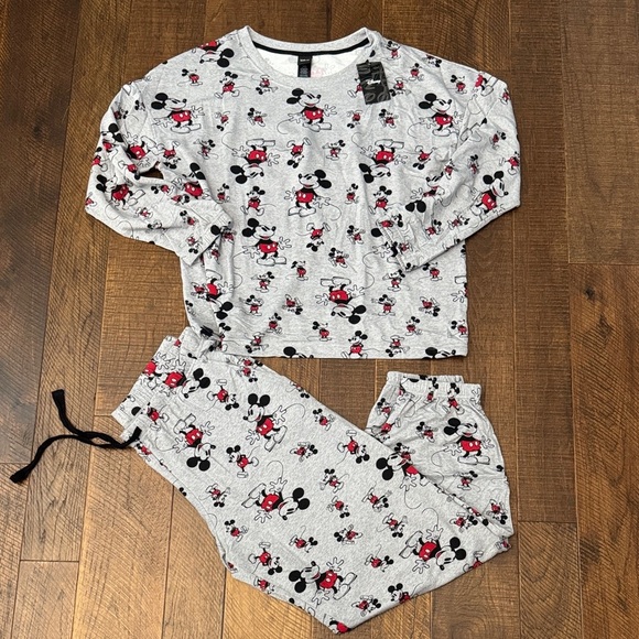 Disney Character Women's Fleece Soft Cozy Jogger 2-Piece Lounge Set - NWT - Picture 2 of 13